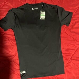 Under Armour Men's Dark Tee